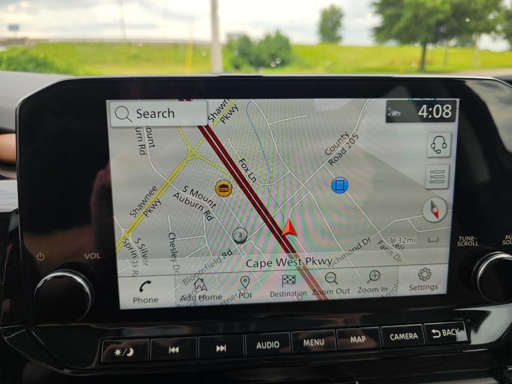 Nissan Pathfinder Vehicle Full-screen Gallery Image 35