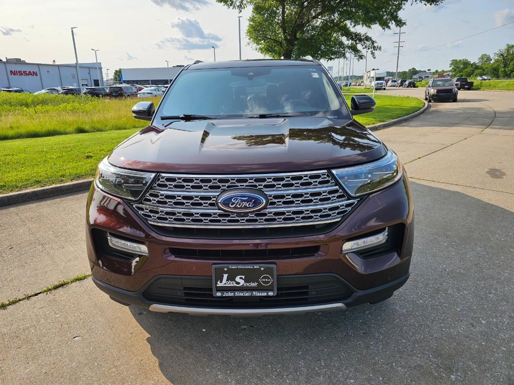 Ford Explorer Vehicle Full-screen Gallery Image 02