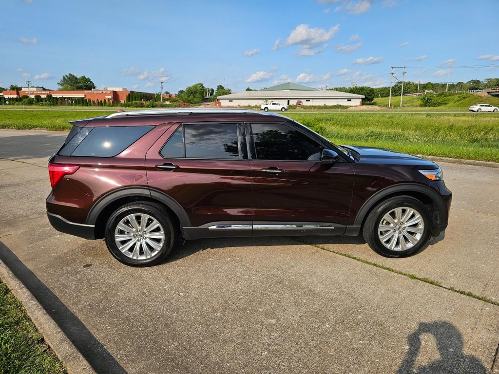 Ford Explorer Vehicle Full-screen Gallery Image 12
