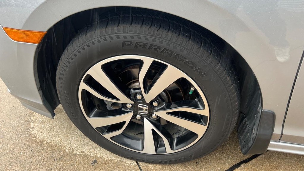 Honda Odyssey Vehicle Full-screen Gallery Image 14