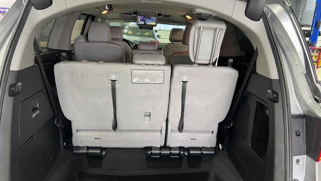 Honda Odyssey Vehicle Full-screen Gallery Image 18