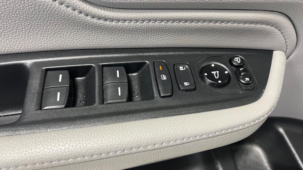 Honda Odyssey Vehicle Full-screen Gallery Image 31