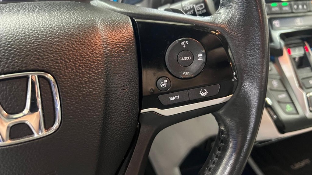 Honda Odyssey Vehicle Full-screen Gallery Image 35