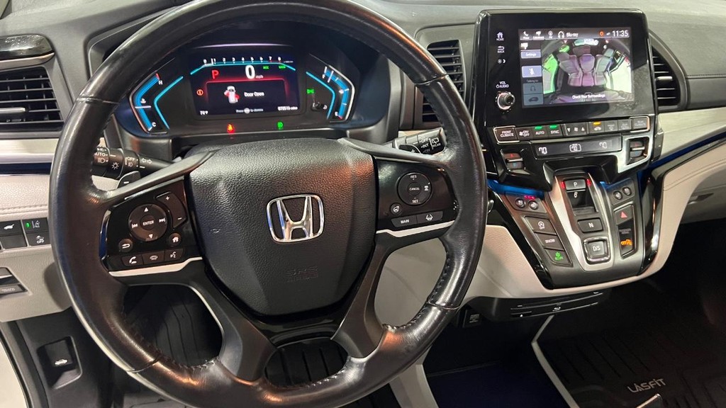 Honda Odyssey Vehicle Full-screen Gallery Image 36