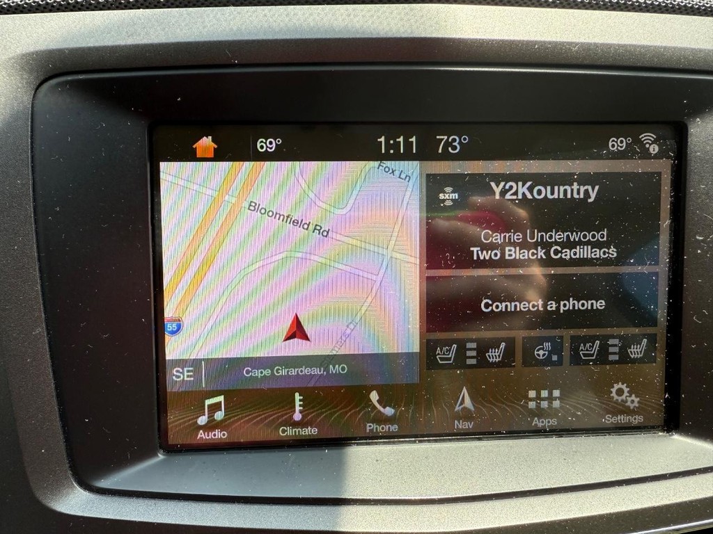 Lincoln MKT Vehicle Full-screen Gallery Image 15