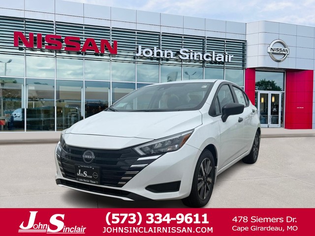 Cape Girardeau MO 2025 Nissan Versa more details - nissan versa