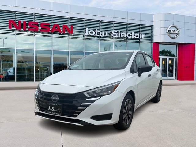 Cape Girardeau MO 2025 Nissan Versa more details - nissan versa