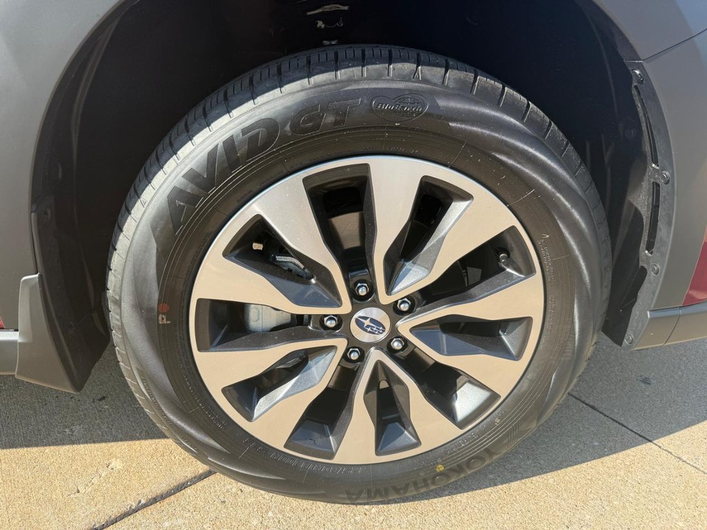 Subaru Outback Vehicle Full-screen Gallery Image 06