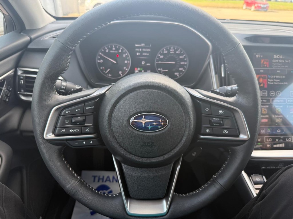 Subaru Outback Vehicle Full-screen Gallery Image 19