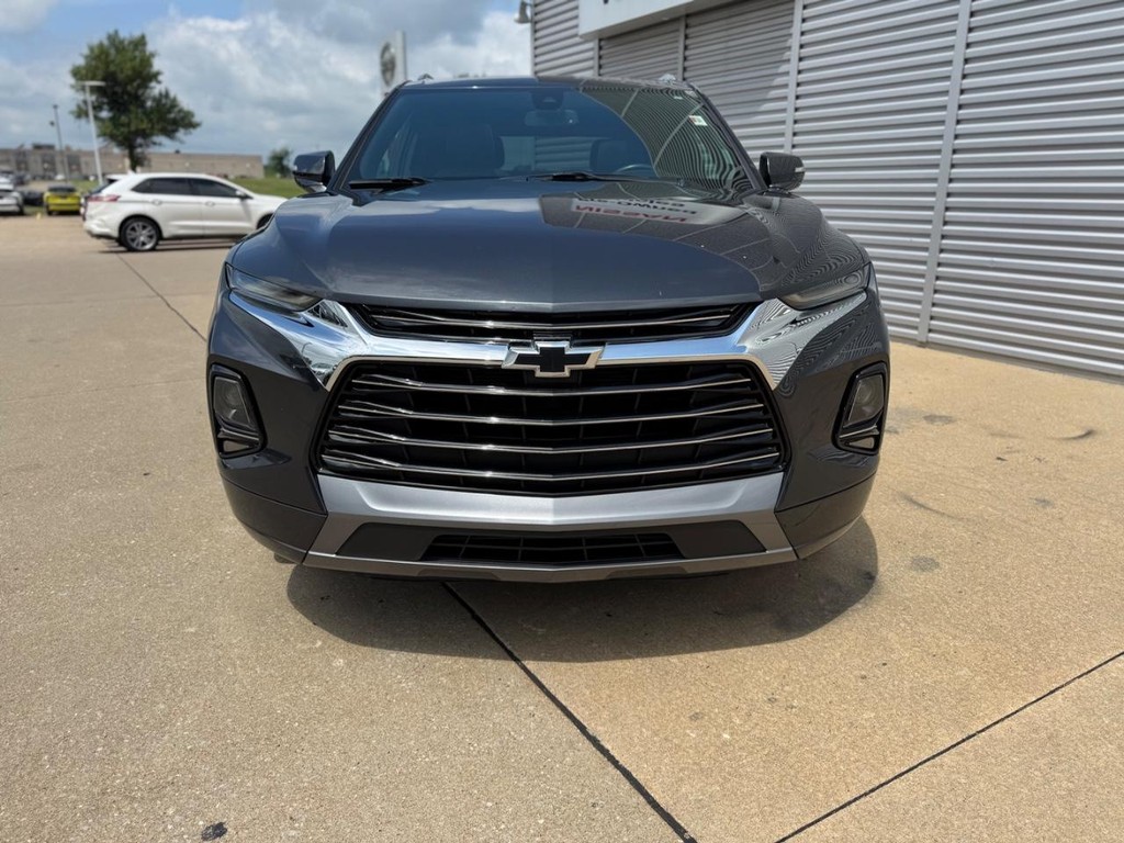 Chevrolet Blazer Vehicle Full-screen Gallery Image 03