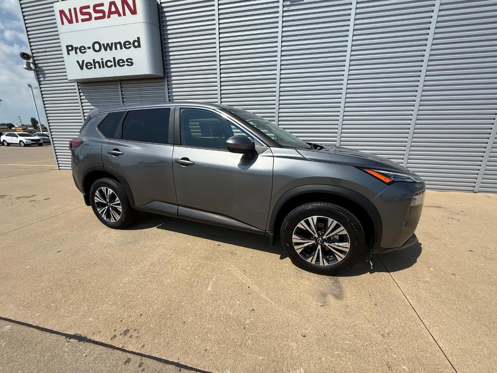 Nissan Rogue Vehicle Full-screen Gallery Image 25