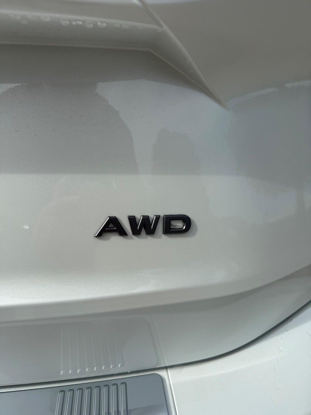 Nissan Rogue Vehicle Full-screen Gallery Image 12