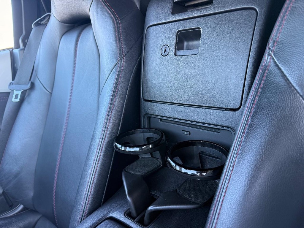 Mazda MX-5 Miata Vehicle Full-screen Gallery Image 05