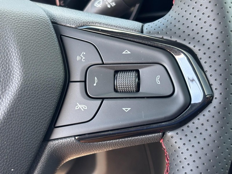 Chevrolet TrailBlazer Vehicle Image 15