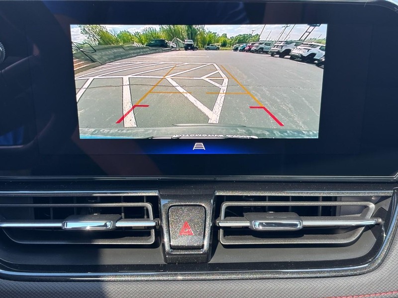 Chevrolet TrailBlazer Vehicle Image 18