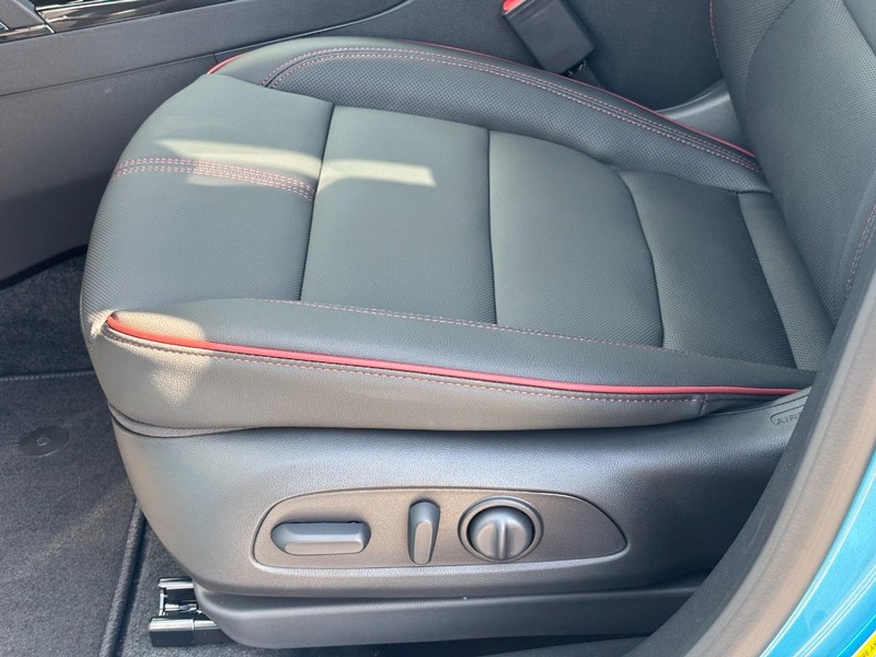 Chevrolet TrailBlazer Vehicle Image 22