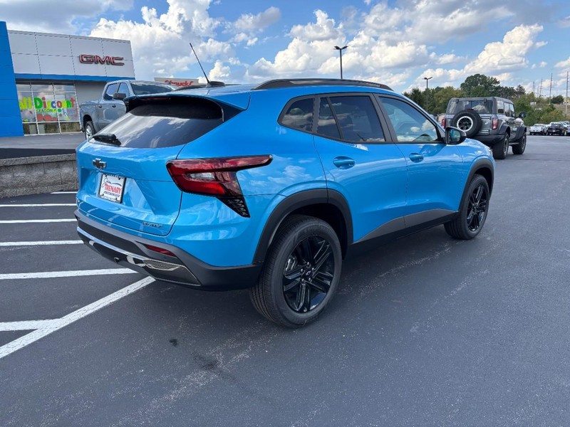 Chevrolet Trax Vehicle Image 04