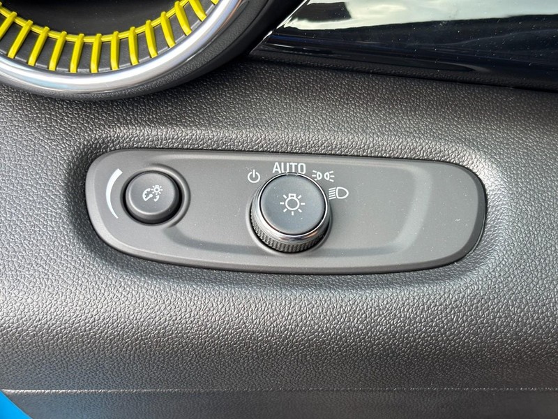 Chevrolet Trax Vehicle Image 13