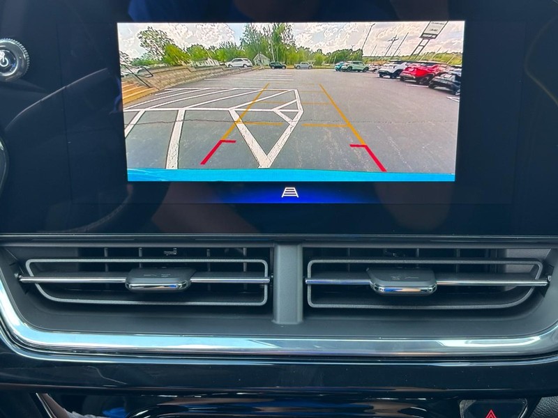 Chevrolet Trax Vehicle Image 18