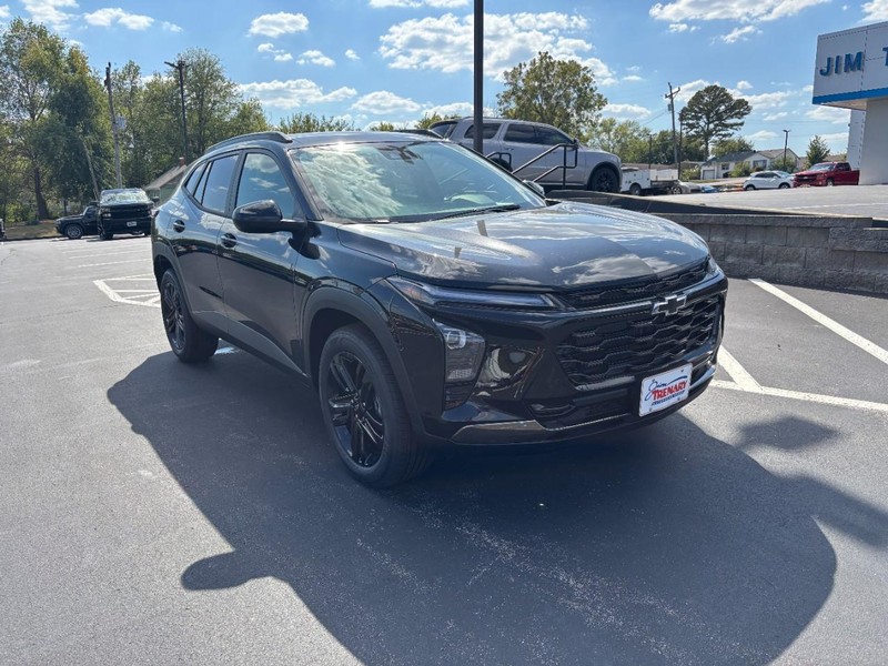 Chevrolet Trax Vehicle Image 02