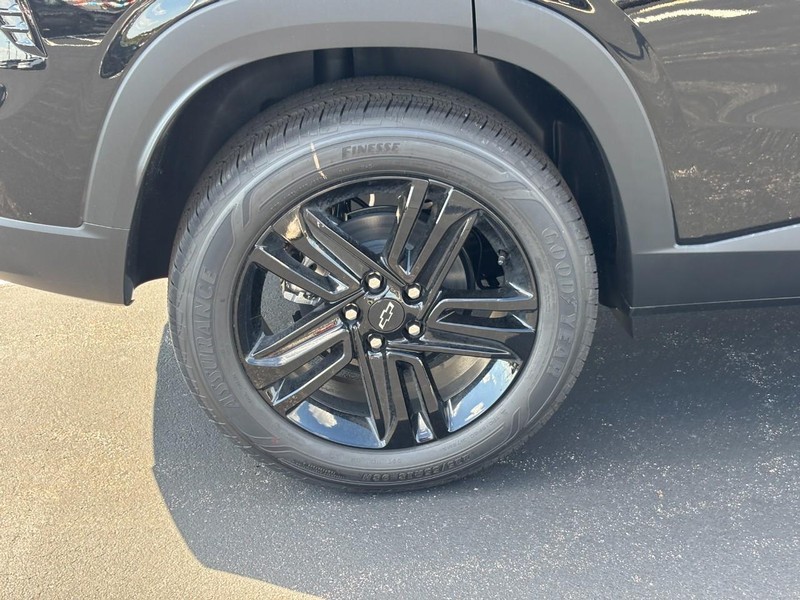 Chevrolet Trax Vehicle Image 05