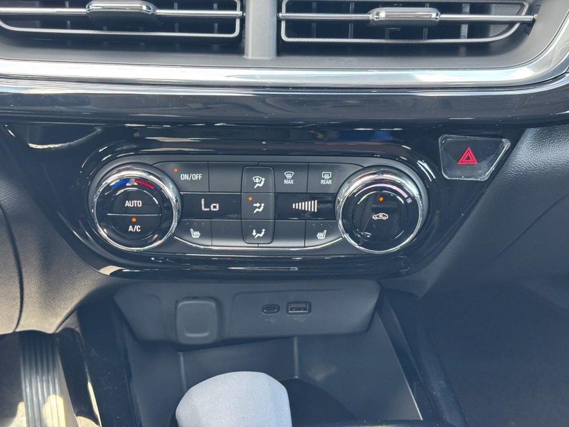 Chevrolet Trax Vehicle Image 11