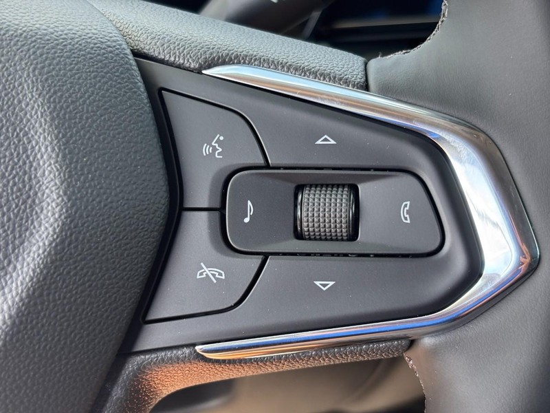 Chevrolet Trax Vehicle Image 15