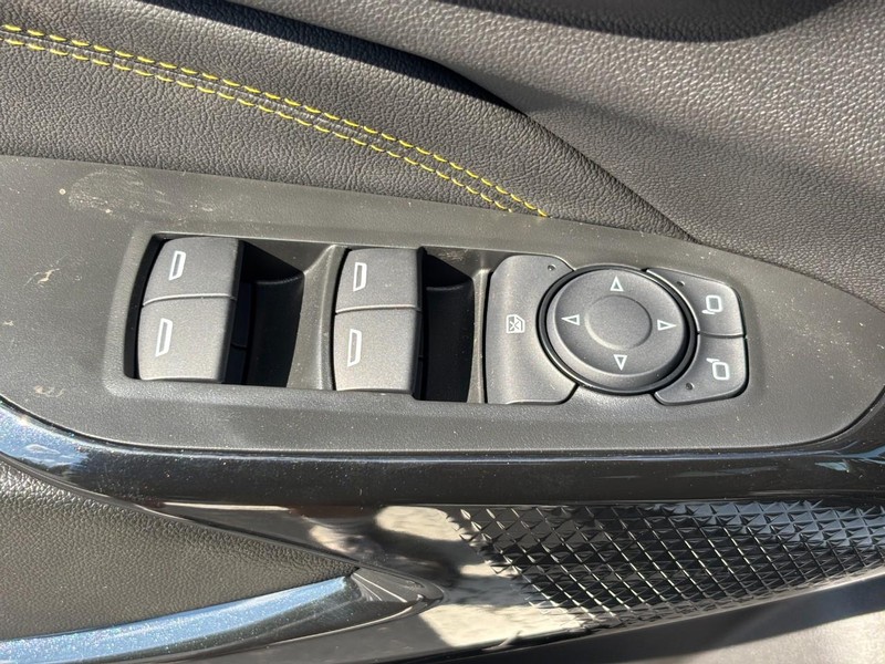 Chevrolet Trax Vehicle Image 20