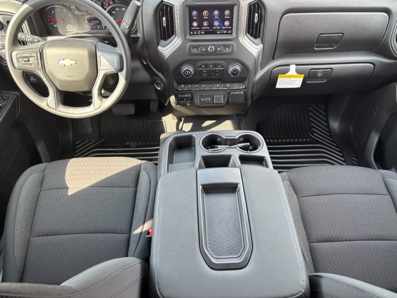 Chevrolet Silverado 2500HD Vehicle Image 07