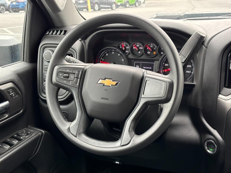 Chevrolet Silverado 2500HD Vehicle Image 08