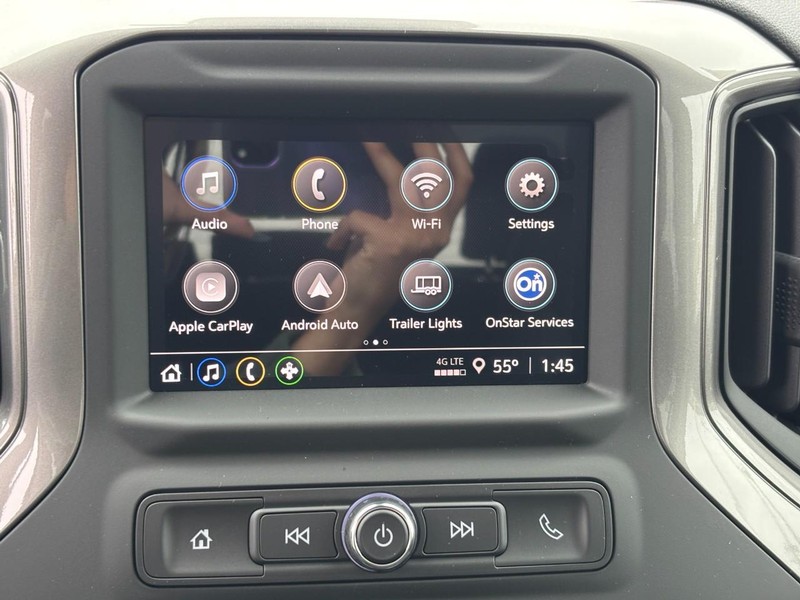 Chevrolet Silverado 2500HD Vehicle Image 16