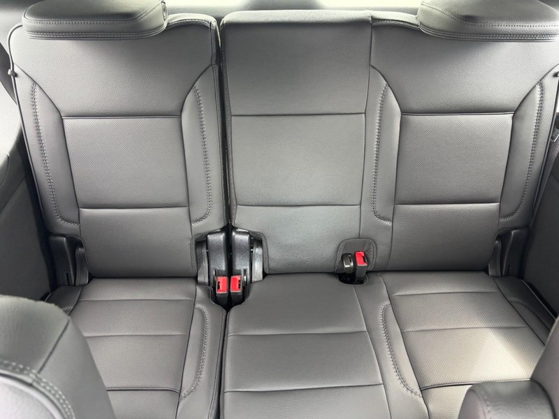 GMC Yukon Vehicle Image 07