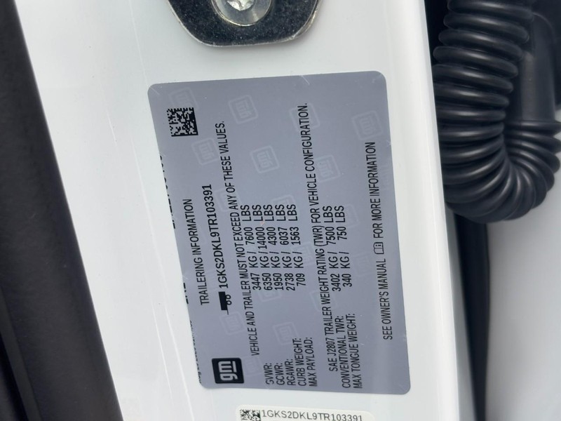 GMC Yukon Vehicle Image 24