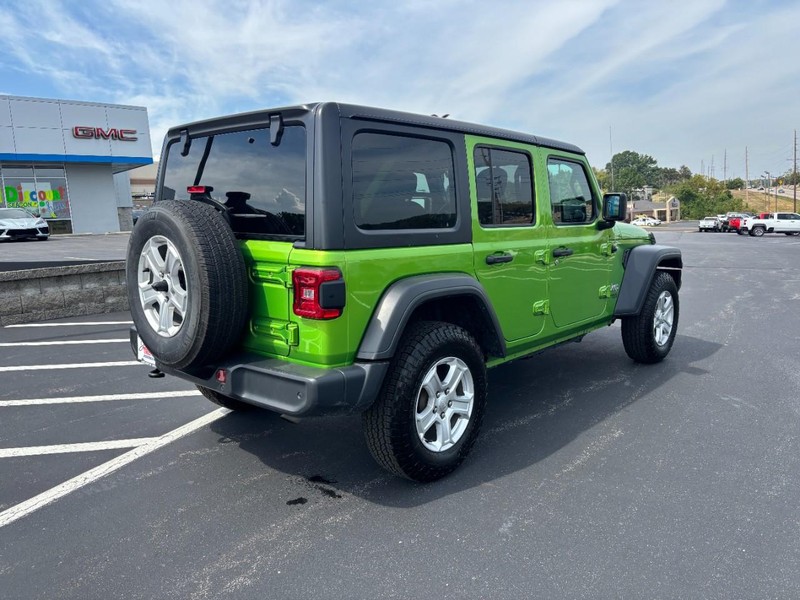Jeep Wrangler Unlimited Vehicle Image 03