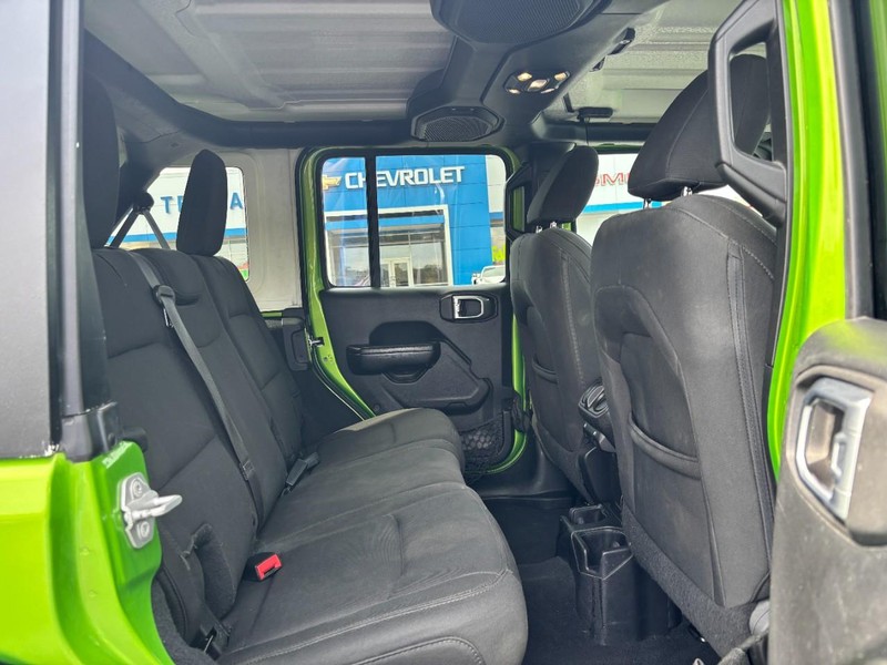 Jeep Wrangler Unlimited Vehicle Image 10