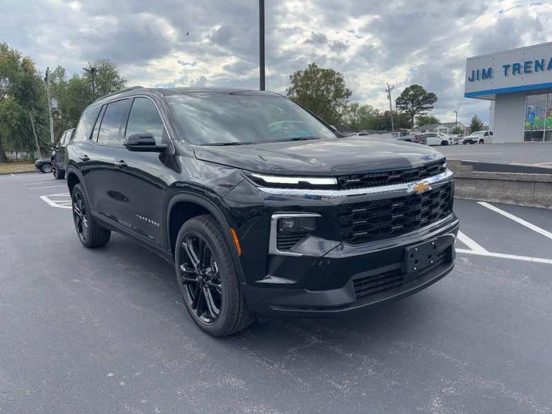 Chevrolet Traverse Vehicle Image 02