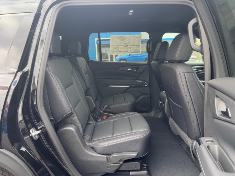 Chevrolet Traverse Vehicle Image 06