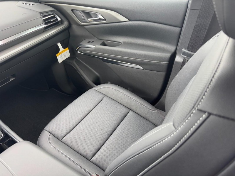 Chevrolet Traverse Vehicle Image 13