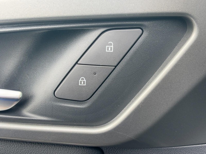 Chevrolet Traverse Vehicle Image 23