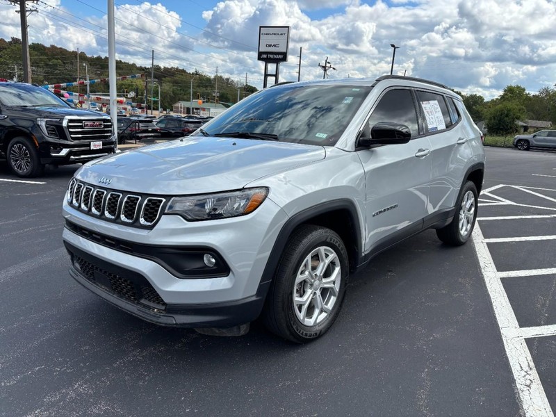 Jeep Compass Vehicle Image 08