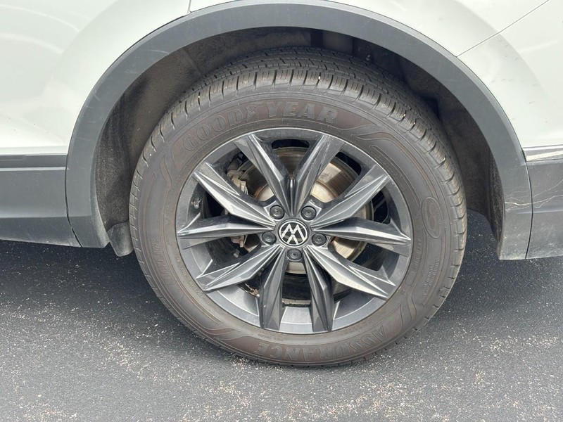Volkswagen Tiguan Vehicle Image 07