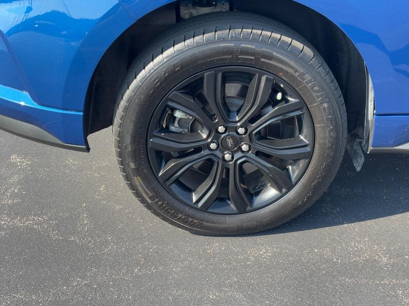 Ford Edge Vehicle Image 04