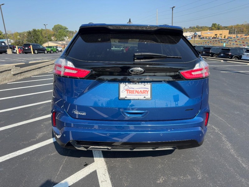 Ford Edge Vehicle Image 06