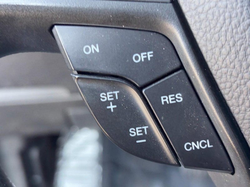 Ford Edge Vehicle Image 19