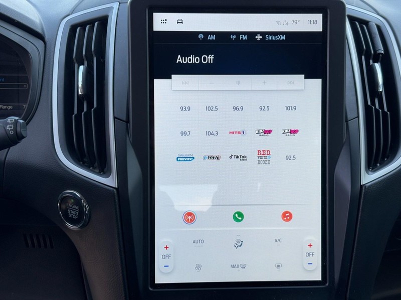 Ford Edge Vehicle Image 23