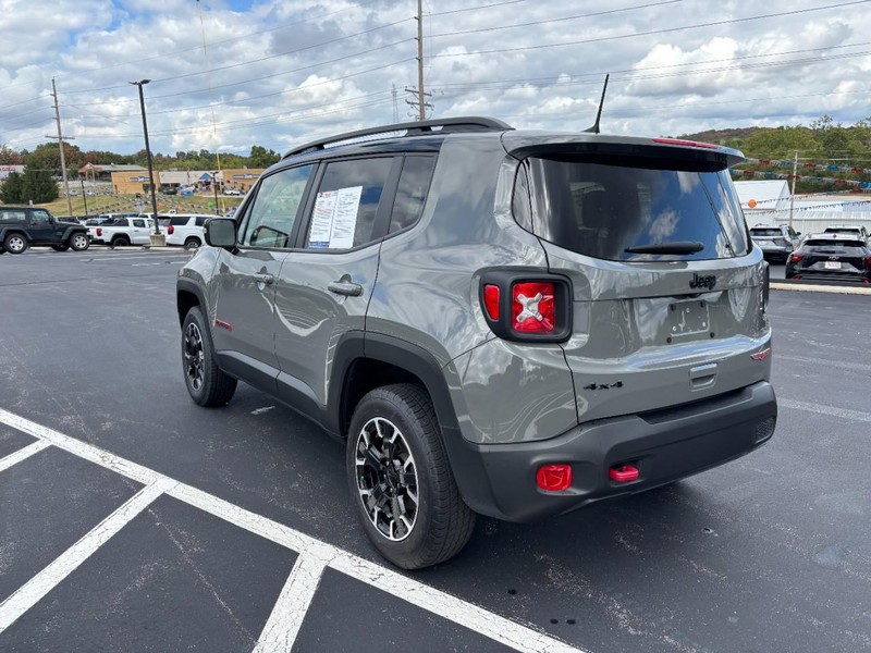 Jeep Renegade Vehicle Image 06