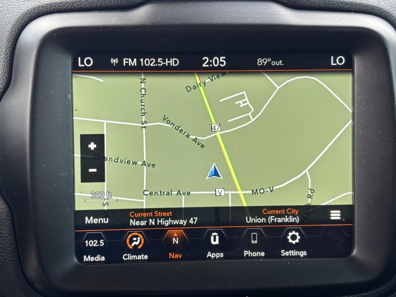 Jeep Renegade Vehicle Image 22