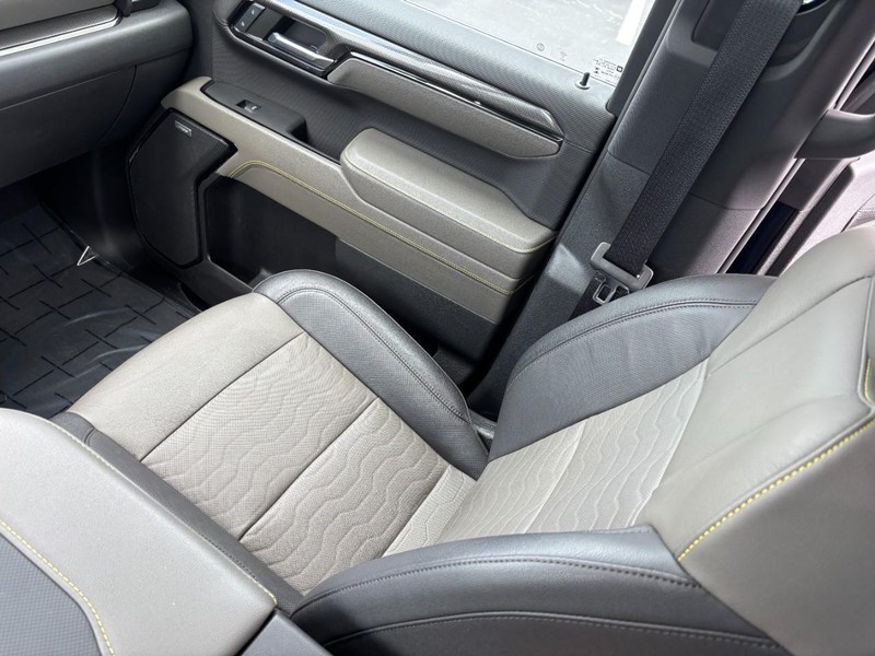 Chevrolet Silverado 1500 Vehicle Image 14