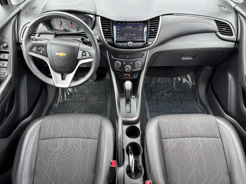 Chevrolet Trax Vehicle Image 11