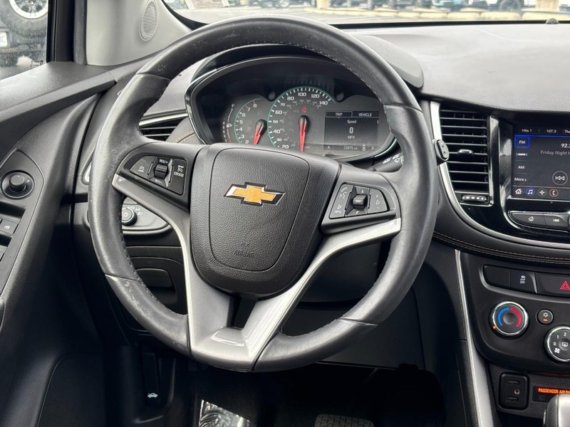 Chevrolet Trax Vehicle Image 12